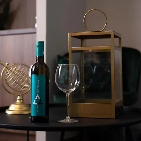 Hotel Business Waterfront