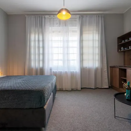 Hotel Business Waterfront Belgrad