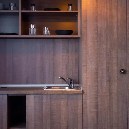 Business Waterfront Apartment
