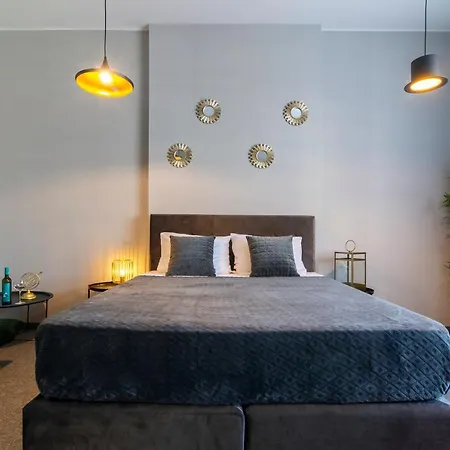 Hotel Business Waterfront *